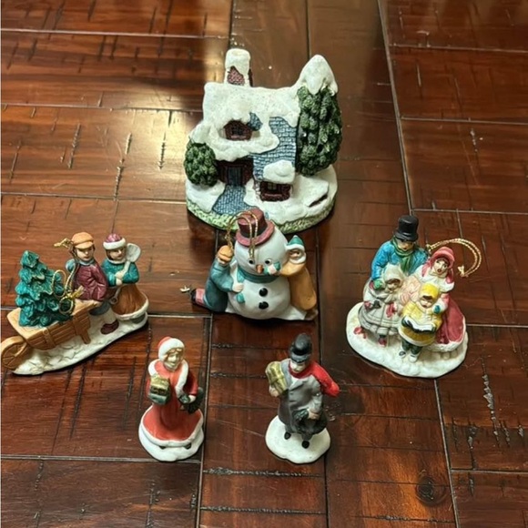 Ceramic Christmas Figurines - Picture 1 of 8